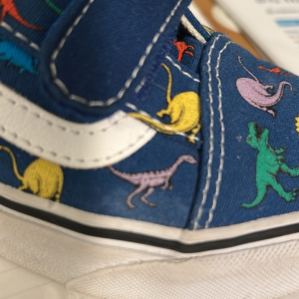 Vans Kids Dino Old School V Velcro Sneakers Size 3 - Picture 9 of 10